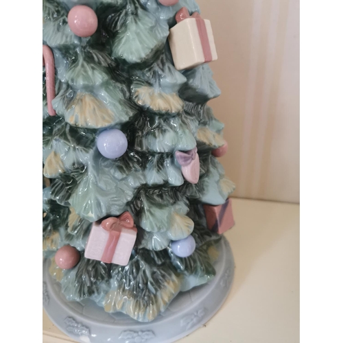 490 - Lladró The Night Before Christmas ceramic figure. { 33cm H X 16cm Dia. }.