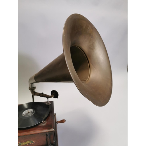 104 - Early 20th. C. oak cased Union gramophone with horn  { 72cm H X 63cm W X 56cm D }.