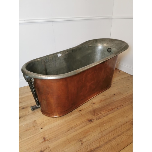 71 - Good quality 19th C. copper roll top slipper bath. {68 cm H x 146 cm L x 74 cm D}.