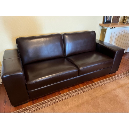 610 - Good quality leather couch {210 cm W x 80 cm H x 80 cm D}