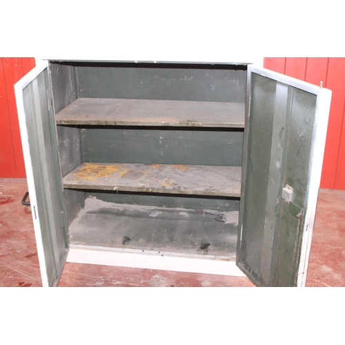 1094 - Metal Hilners Vespa industrial cabinet {101 cm H x 90 cm W x 45  cm D}.