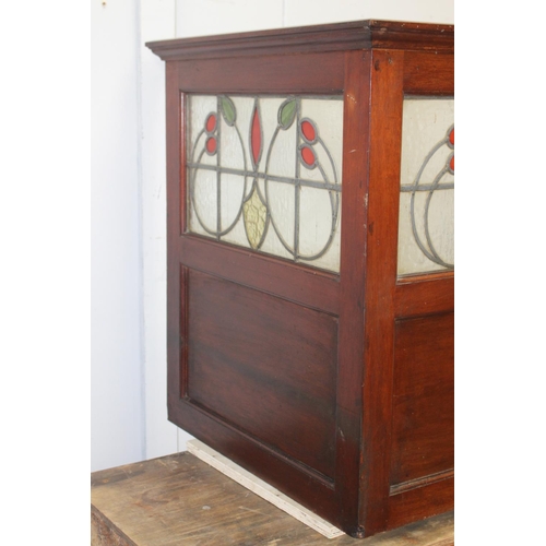 366 - Mahogany L shaped divider with leaded glass panels {69 cm H x 130 cm W x 49 cm D}.