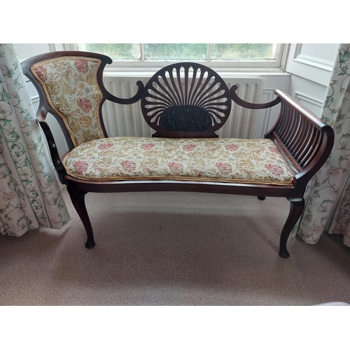 1012 - Good quality Edwardian mahogany and upholstered window seat raised on cabriole legs {86 cm H x 130 c... 