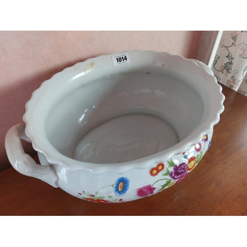 1014 - Ceramic hand painted foot bath {20 cm H x 49 cm W x 35 cm D}.