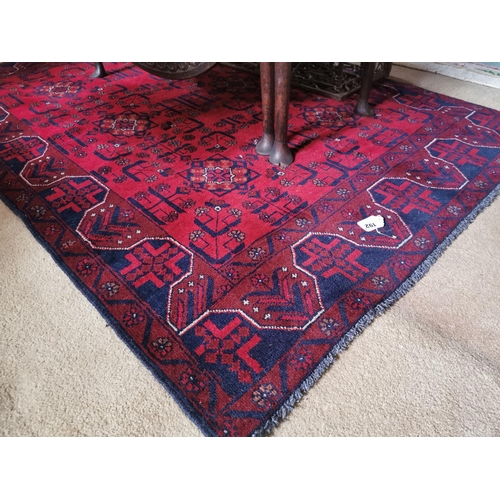 192 - Good quality decorative Persian carpet square {190 cm L x 131 cm W}.