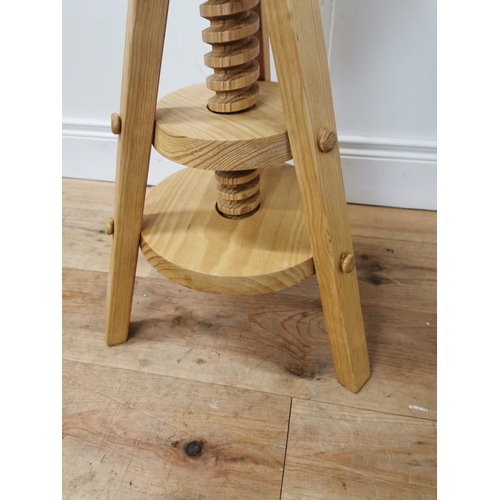 1039 - Pine revolving artist's stool { 64cm H X 40cm Dia  }