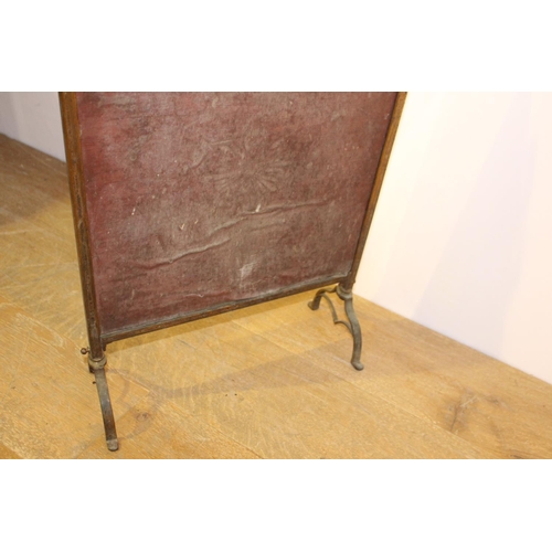 435 - Art Nouveau brass fire screen with bevelled mirrored plate { 65cm H X 39cm W X 17cm D }.