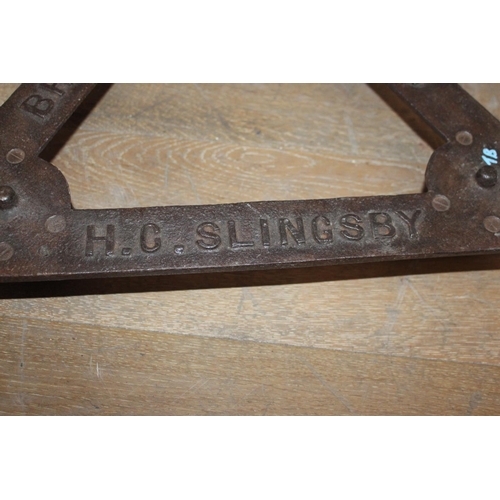 441 - Cast iron piano trolley  - H.C. Slingsby Bradford & London  { 6cm H X 54cm  Dia }.