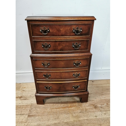 500 - Good quality walnut bachelor's chest raised on bracket feet {75 cm H x 45 cm W x 32  cm D}.