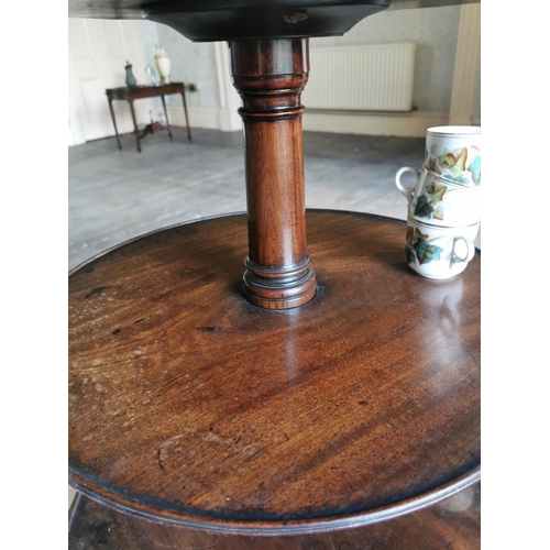 537 - Georgian mahogany three tiered dumbwaiter raised on three outswept legs and pad feet {107 cm H x 62 ... 