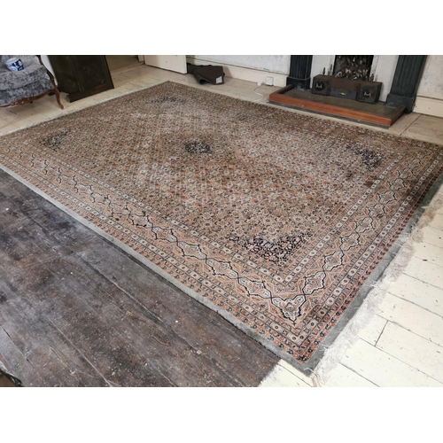 719 - Good quality decorative Persian carpet square {380 cm L x 252 cm W}.