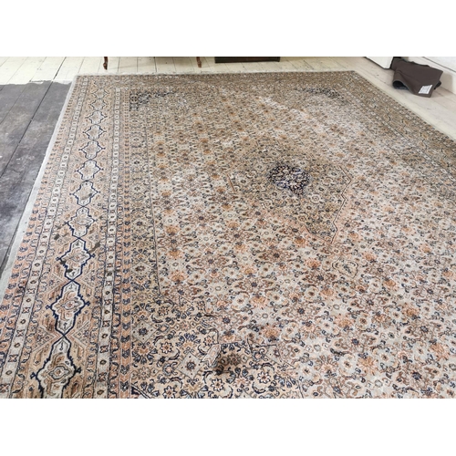 719 - Good quality decorative Persian carpet square {380 cm L x 252 cm W}.