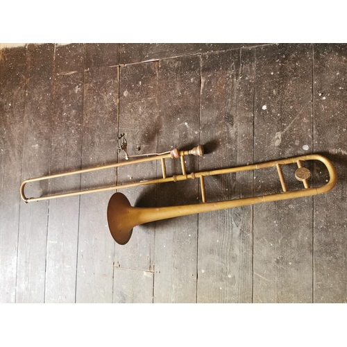 725 - Brass trombone.