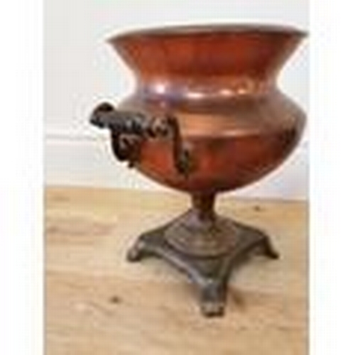 732 - 19th C. copper samovar. {33 cm H x 36 cm W x 28 cm D}.