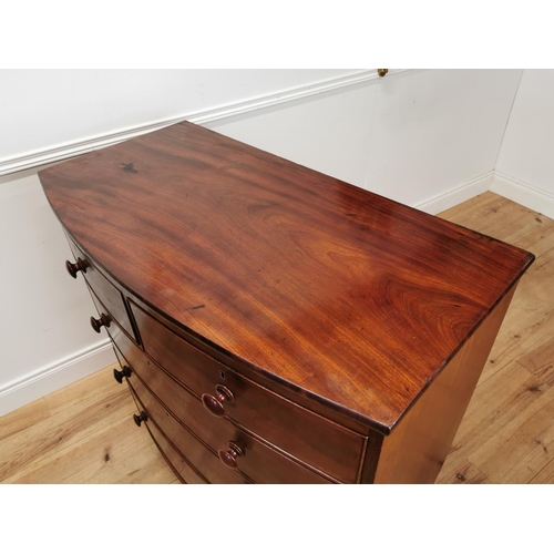 95 - Good quality 19th C. mahogany bow fronted chest of drawers with two short drawers over three graduat... 