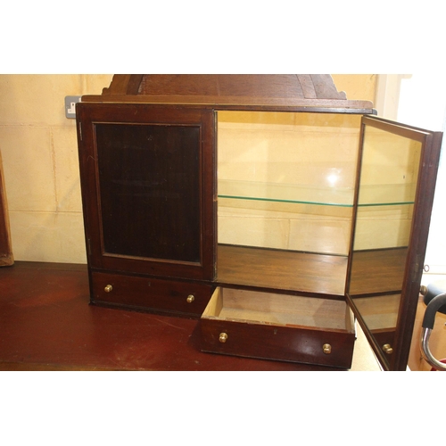 679 - Mahogany Fry's Chocolate counter top advertising cabinet. {90 cm H x 81 cm W x 33 cm D}.