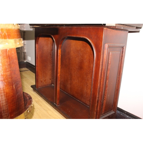 126 - Mahogany home bar and back bar with brass bound barrel front and mirrored back {230 cm H x 220 cm W ... 