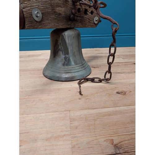 168 - Good quality 19th C. bronze bell on original oak and metal bracket {50 cm H x 92 cm W x 50 cm D incl... 
