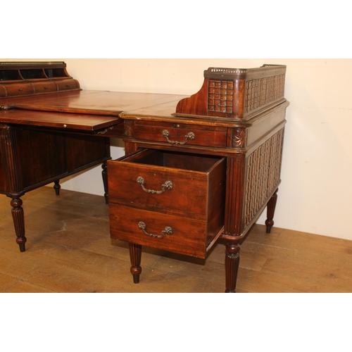 320A - Mahogany partners desk with inset leather top. {H 77cm x W 165cm x D 90cm}.