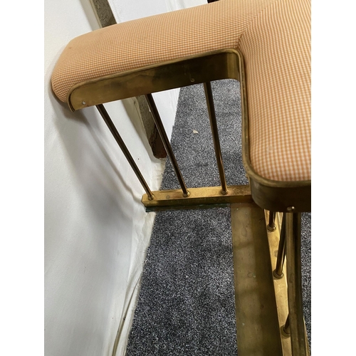 76 - Brass club fender with upholstered seat. {56 cm H x 134 cm W x 44 cm D}.