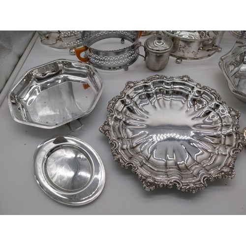 834 - Collection of silverplate & EPNS dishes, trays jug, sugar shaker etc.