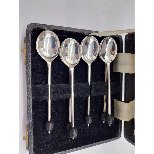 835 - Set of six coffee bean coffee spoons, set of six EPNS Prince Charles tea spoons in prestation case &... 