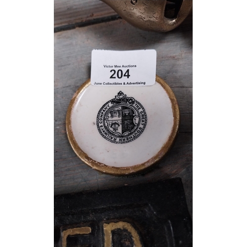 204 - GWR ceramic lid. {6 cm Dia.}.