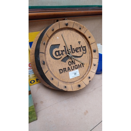 96 - Carlsberg Lager advertising clock in the form of barrel top. {22 cm Dia.}.