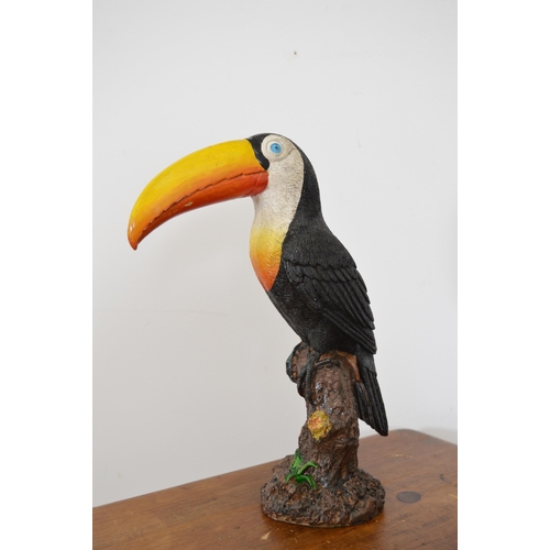 1040A - Guinness Toucan advertising figure {31 cm H x 15 cm W}.