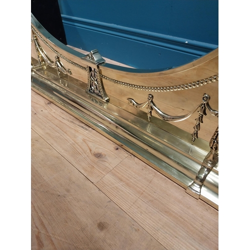 144 - Victorian brass fender {32 cm H x 130 cm W x 38 cm D}.