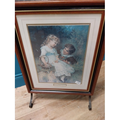 211 - Vintage mahogany fire screen with central coloured print panel {72 cm H x 52 cm W x 20 cm D}.