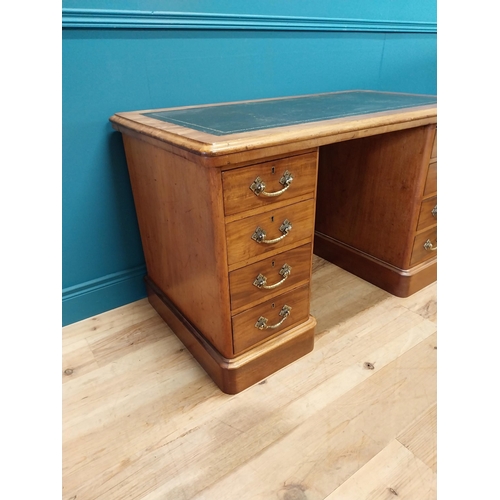 287 - Good quality Victorian mahogany pedestal desk with inset leather top and brass handles {73 cm H x 12... 