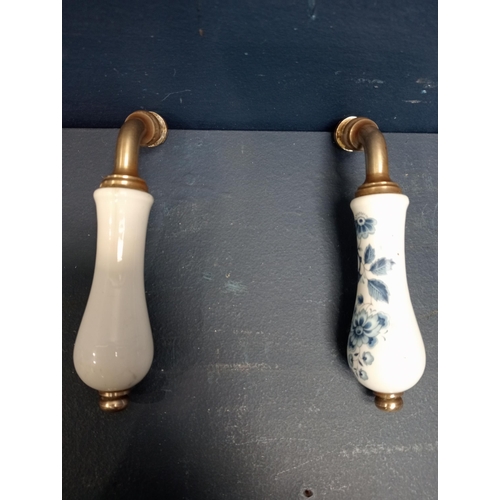 429 - Set of ceramic porcelain brass floral design door handles {H 3cm x W 11cm x D 5cm        One handle ... 