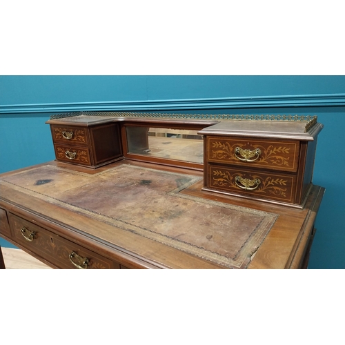 55 - Good quality Edwardian mahogany and satinwood inlaid ladies desk with inset leather top and three dr... 