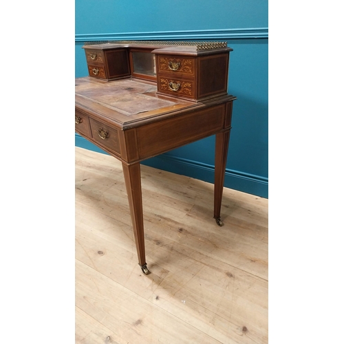 55 - Good quality Edwardian mahogany and satinwood inlaid ladies desk with inset leather top and three dr... 