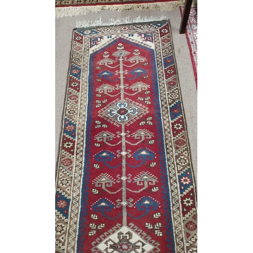 165 - Good quality Persian carpet runner {305 cm L x 73 cm W}.