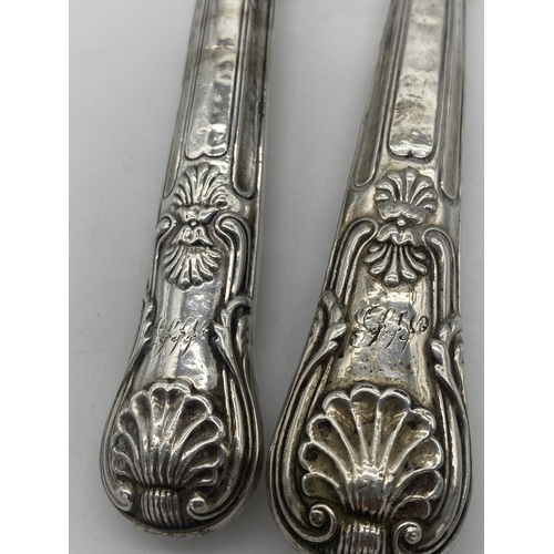 1396 - Kings Pattern fish knife and fork serving set with English silver handles. Hallmarked in Sheffield M... 