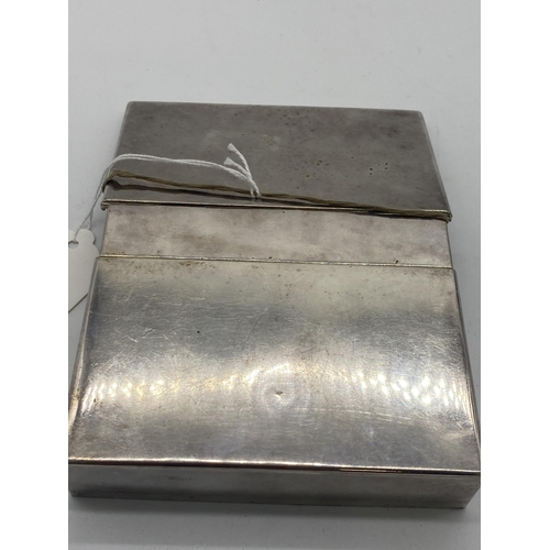 1417 - EPNS Whippy & Co London cigarette case. { 3cm H X 12.5cm W X 7.5cm D }.