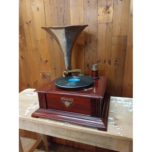 189 - Victrola wooden gramophone with embossed tin plate horn {55 cm H x 46 cm W x 44 cm D}.