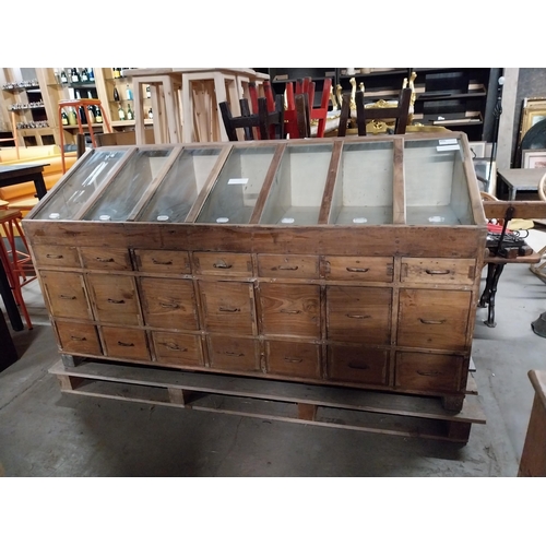 398 - Good quality early 20th C. hardwood shop cabinet with twenty-one bank of drawers {103 cm H x 191 cm ... 