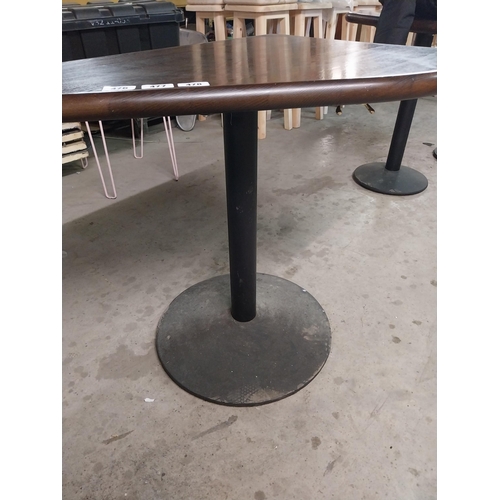 476 - Bar - cafe - pub - restaurant corner table with hardwood top on metal base {79 cm H x 92 cm W x 65 c... 