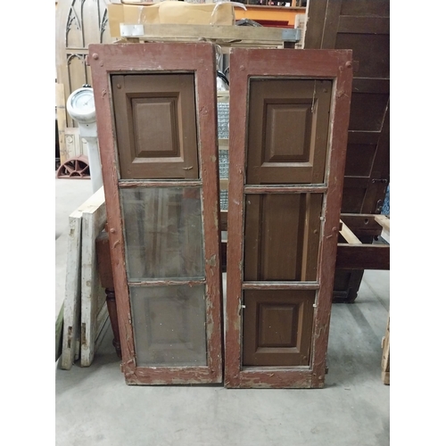 517 - Pair of 19th C. painted pine window frames and shutters with original wrought iron fittings {155 cm ... 