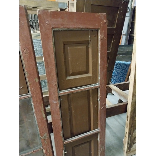 517 - Pair of 19th C. painted pine window frames and shutters with original wrought iron fittings {155 cm ... 