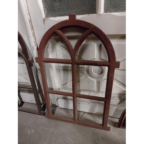 523 - Two good quality cast iron window frames {74, 68 cm H x 50, 45 cm W x 5, 3 cm D}.