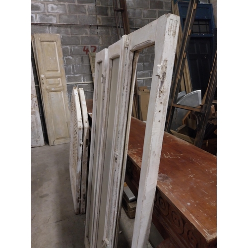 579 - Set of three early 20th C. distressed pine windows with original wrought iron fittings {170 cm H x 3... 