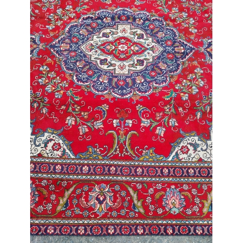 470 - Good quality decorative Persian carpet square {390cm W x 290cm L}