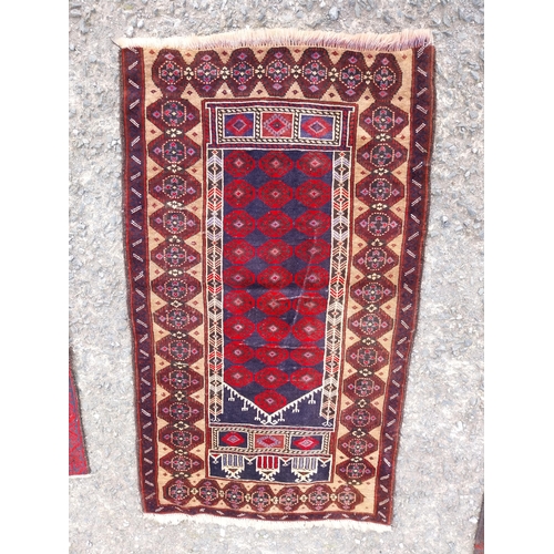 540A - Good quality decorative Persian rug {157cm W x 80cm L}