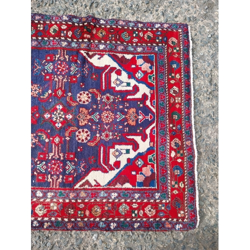 80A - Good quality decorative carpet runner {290cm L x 110cm W}