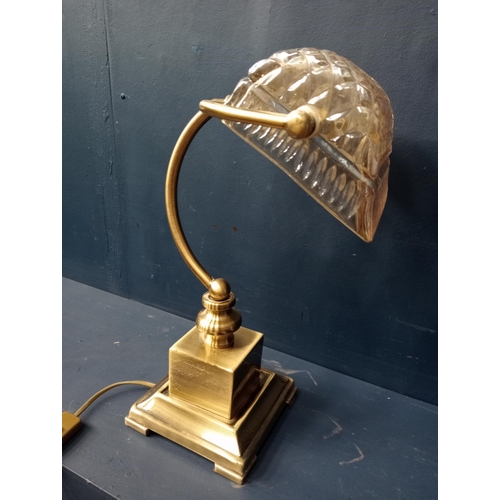 87 - Brass and glass desk lamp {H 16cm x W 23cm x D 20cm }.