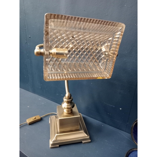 87 - Brass and glass desk lamp {H 16cm x W 23cm x D 20cm }.